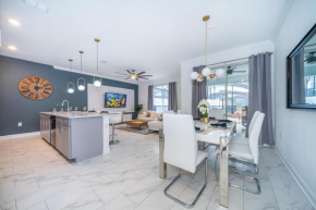 2990SL TOWNHOUSE 4 BEDROOMS & 3 BATHROOMS + POOL